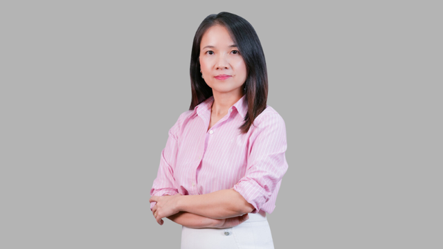 Bà Đinh Thị Huyền Thanh