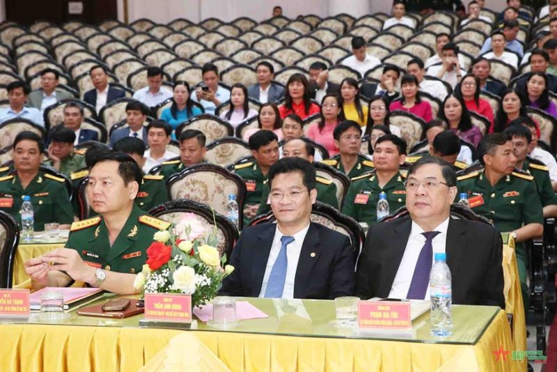 Các đại biểu tham dự Đại hội Thi đua Quyết thắng lực lượng vũ trang thành phố Nam Định giai đoạn 2019-2024.