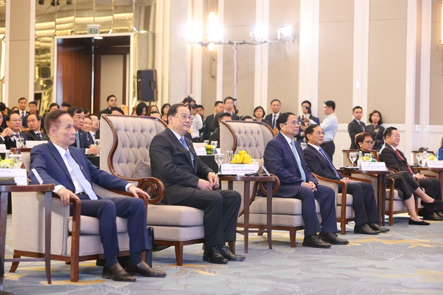 Các đại biểu dự phiên khai mạc Diễn đàn Tương lai ASEAN - Ảnh: VGP/Nhật Bắc