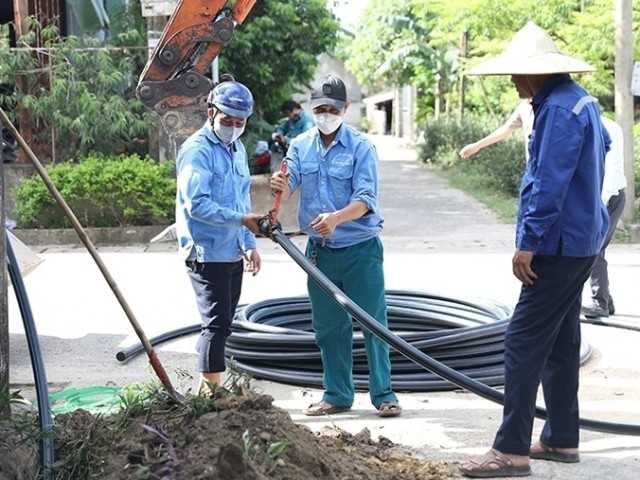 Hà Tĩnh đang thực hiện có hiệu quả từ công trình cấp nước sạch nông thôn tập trung đem lại nhu cầu thiết yếu, đảm bảo sức khỏe cho người dân.