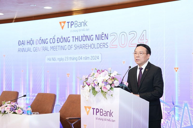 Ông Đỗ Minh Phú, Chủ tịch HĐQT TPBank phát biểu tại Đại hội