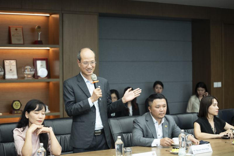 Ông Nguyễn Thế Phương, Phó Tổng Giám đốc FPT chia sẻ tại sự kiện - Ảnh: VGP/HM