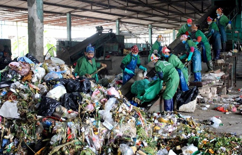 Chậm nhất đến ngày 31/12/2024, các tỉnh, thành phố trực thuộc trung ương sẽ chính thức thực hiện việc phân loại rác tại nguồn