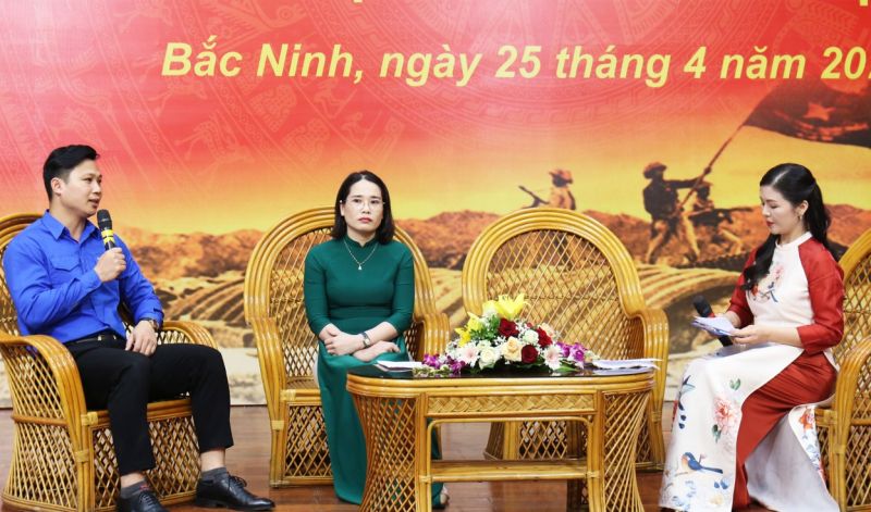Thế hệ trẻ Bắc Ninh tham gia tọa đàm.