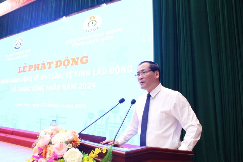 Phó Chủ tịch Thường trực UBND tỉnh Lạng Sơn Dương Xuân Huyên phát biểu tại buổi lễ