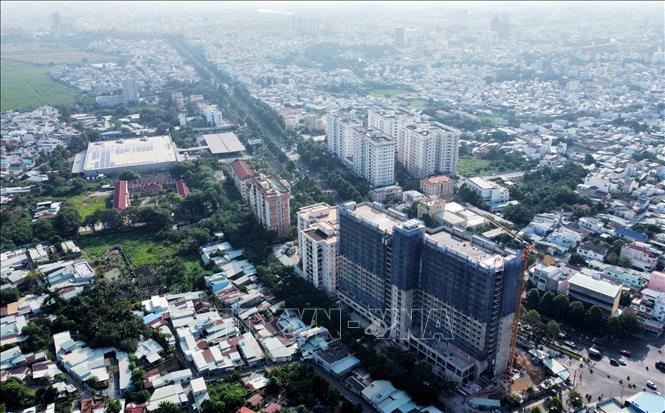 Dự kiến đến năm 2025, Việt Nam bổ sung thêm 428.000 căn hộ NƠXH cho người thu nhập thấp và công nhân khu công nghiệp. Ảnh: Hồng Đạt/TTXVN