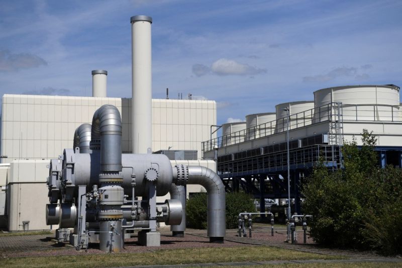 Các đường ống tại cơ sở lưu trữ khí đốt của công ty VNG AG ở Bad Lauchstaedt, Đức. (Nguồn: Reuters)