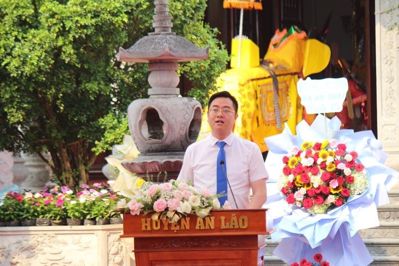 Phó Chủ tịch UBND huyện An Lão Nguyễn Mạnh Thắng phát biểu khai mạc chương trình.