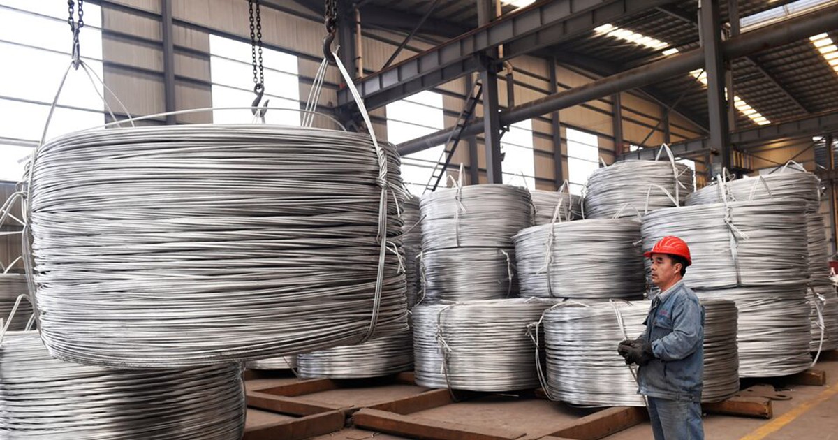 Sức ép vĩ mô kéo giá kim loại suy yếu