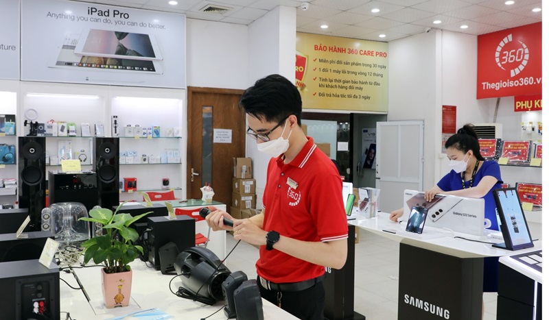 Người tiêu dùng dần có thói quen mua sắm qua mạng thay vì trực tiếp đến cửa hàng