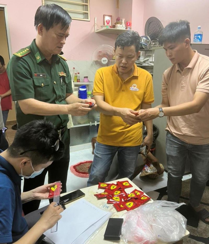 Biên phòng Đà Nẵng bắt giữ đối tượng mua bán trái phép chất ma túy