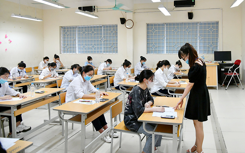 Đối tượng nào không được tham gia đoàn thanh, kiểm tra Kỳ thi tốt nghiệp THPT năm 2024?