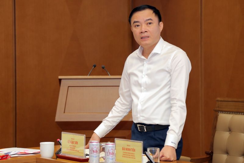 Đồng chí Lê Ngọc Sơn, Phó Bí thư Đảng ủy, Tổng Giám đốc Tập đoàn phát biểu tại Hội nghị