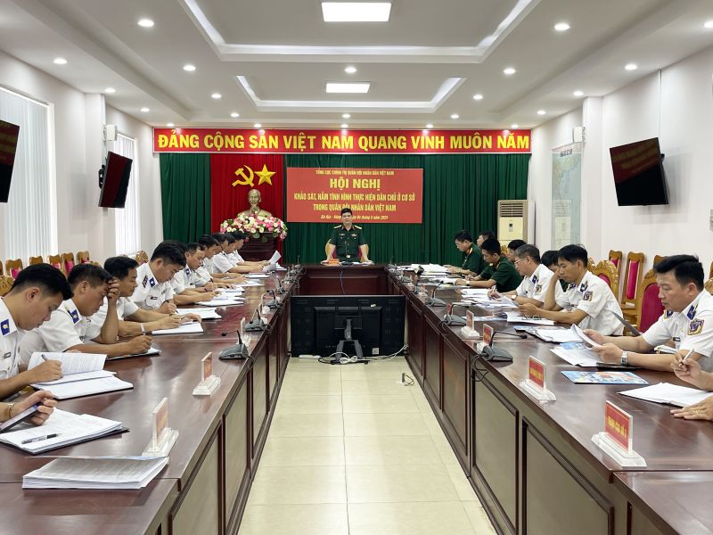 Khảo sát nắm tình hình thực hiện Quy chế dân chủ ở cơ sở các đơn vị khu vực phía Nam