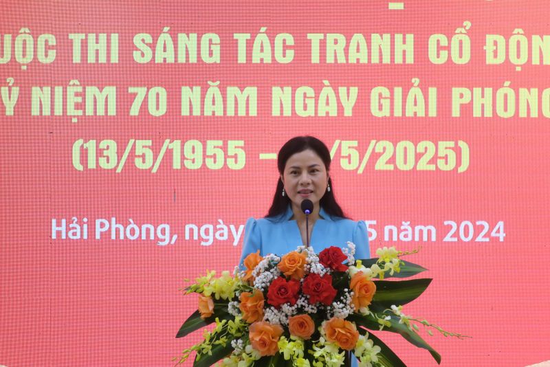 Đồng chí Trần Thị Hoàng Mai, Giám đốc Sở Văn hóa và Thể thao phát động Cuộc thi.