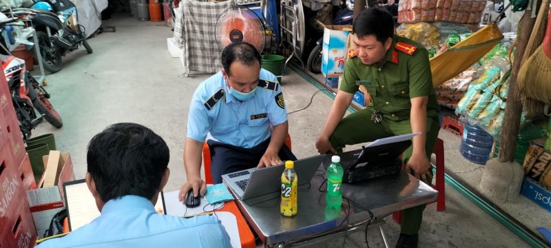 Liên tiếp phát hiện phân bón giả về giá trị sử dụng, công dụng