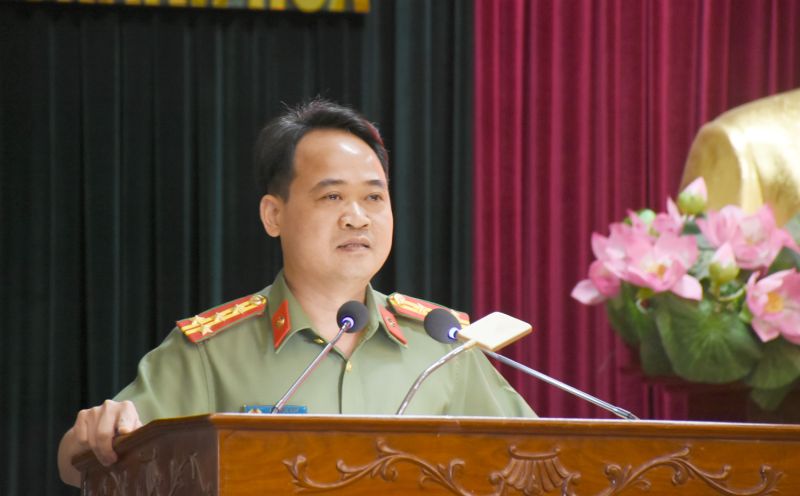 Đại tá Lê Ngọc Anh, Phó Giám đốc - Thủ trưởng Cơ quan An ninh điều tra Công an tỉnh phát biểu nhận nhiệm vụ