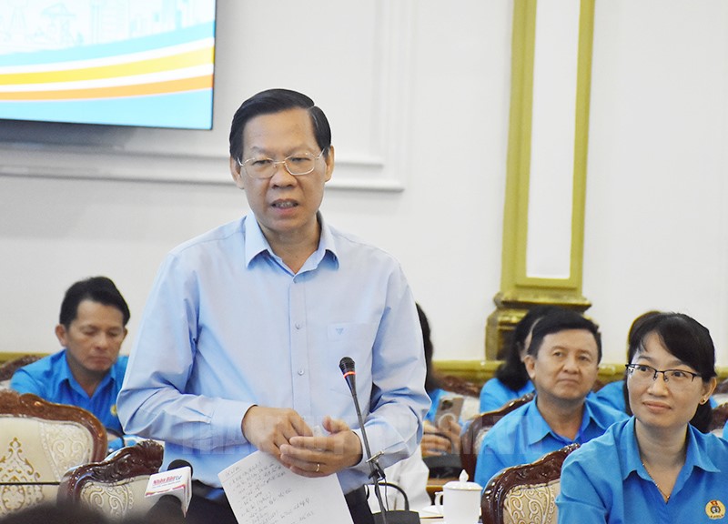 Phó Bí thư Thành ủy, Chủ tịch UBND TP. Hồ Chí Minh Phan Văn Mãi phát biểu tại chương trình
