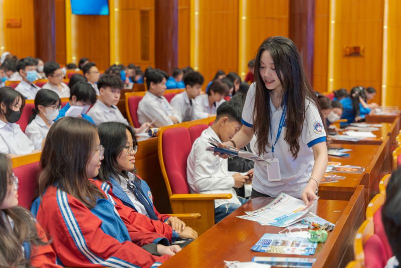 Tỉnh Đoàn Quảng Ninh thành lập 38 đội hình “tiếp sức mùa thi” tuyển sinh vào lớp 10 THPT
