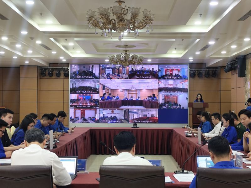 Tọa đàm Triển khai phong trào thi đua “Thanh xuân dâng Đảng” gắn với công tác phát triển Đảng trong học sinh, sinh viên ở Quảng Ninh.