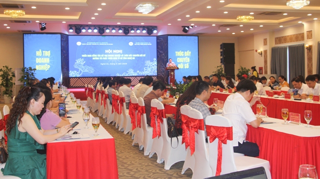 150 doanh nghiệp trên địa bàn tỉnh Nghệ An tham gia Hội nghị “Triển khai công tác hỗ trợ doanh nghiệp và thúc đẩy chuyển đổi số hướng tới phát triển kinh tế số Nghệ An”