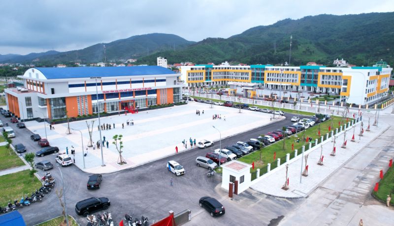 Khánh thành Trung tâm Văn hóa - Thể thao Khu Kinh tế Vân Đồn