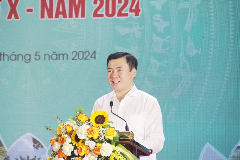 Thứ trưởng Bộ Công Thương Nguyễn Sinh Nhật Tân phát biểu tại Hội nghị