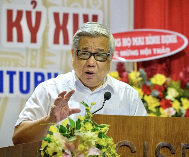 TSKH Vũ Minh Giang ph&aacute;t biểu tại Hội thảo.Ảnh: P. Thủy