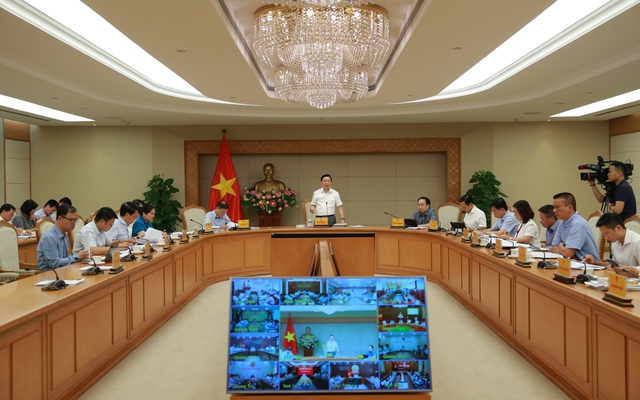 Phó Thủ tướng Trần Hồng Hà yêu cầu Bộ Tài chính khẩn trương giải trình, tiếp thu, hoàn thiện dự thảo Nghị định quy định về tiền sử dụng đất, tiền thuê đất - Ảnh: VGP/Minh Khôi