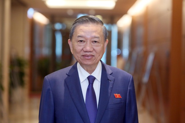 Chủ tịch nước Tô Lâm tiến hành thủ tục tuyên thệ và phát biểu nhậm chức.