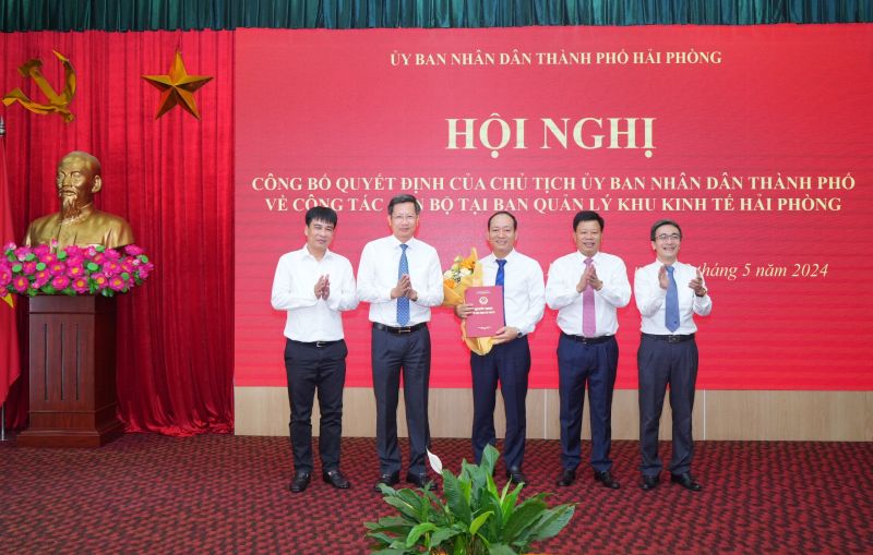 Bổ nhiệm đồng chí Nguyễn Quang Minh giữ chức vụ Phó Trưởng ban Ban Quản lý Khu Kinh tế Hải Phòng