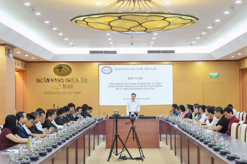 Phó Thống đốc Phạm Quang Dũng chủ trì Hội nghị công bố thanh tra việc chấp hành chính sách, pháp luật trong hoạt động kinh doanh vàng (Ảnh: VGP/HT)