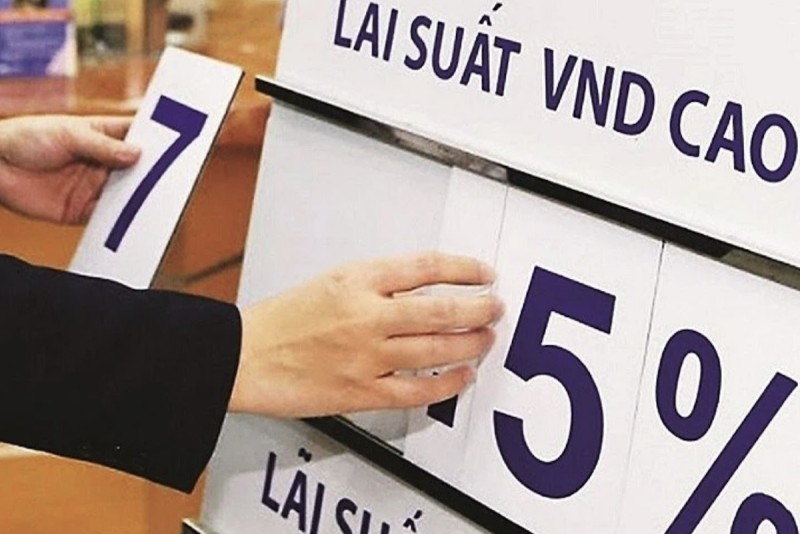 Hôm nay, thêm ngân hàng tăng lãi suất lần thứ ba trong tháng