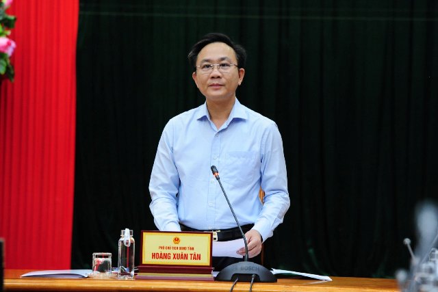 chủ tịch UBND tỉnh Quảng Bình Hoàng Xuân Tân phát biểu tại buổi lễ.
