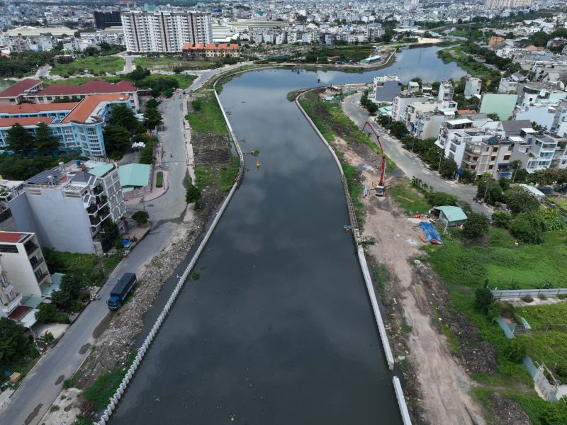 Dự án Xây dựng hạ tầng và cải thiện môi trường kênh Tham Lương - Bến Cát - Nước Lên, đẩy nhanh tiến độ thi công, hoàn thành dự án trong năm 2025.