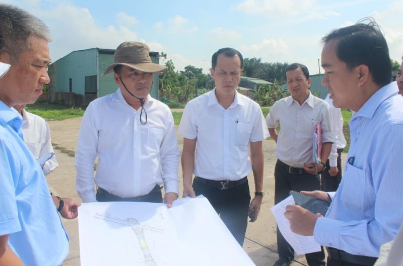 Lãnh đạo TP. Biên Hòa kiểm tra công tác GPMB dự án Đường cao tốc Biên Hòa - Vũng Tàu (đoạn qua phường Phước Tân, TP. Biên Hòa). Ảnh: Khắc Thiết