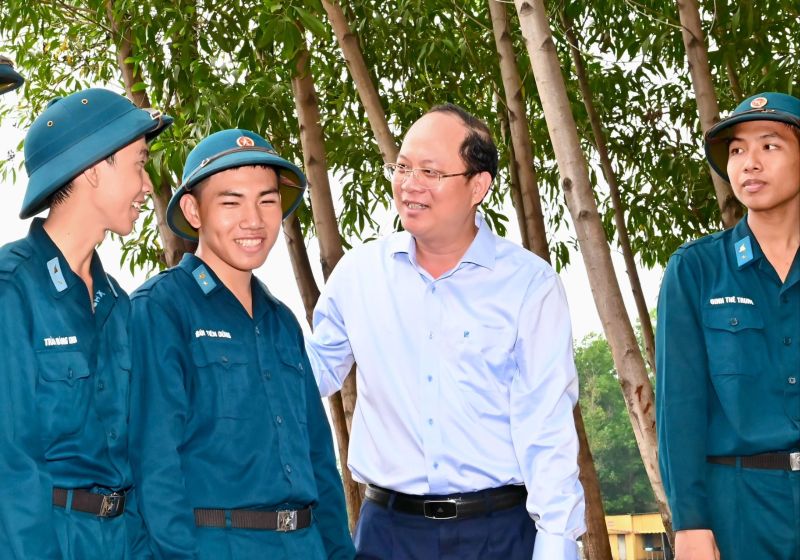 TP.HCM: Thăm, động viên các chiến sĩ mới thi hành nghĩa vụ quân sự 