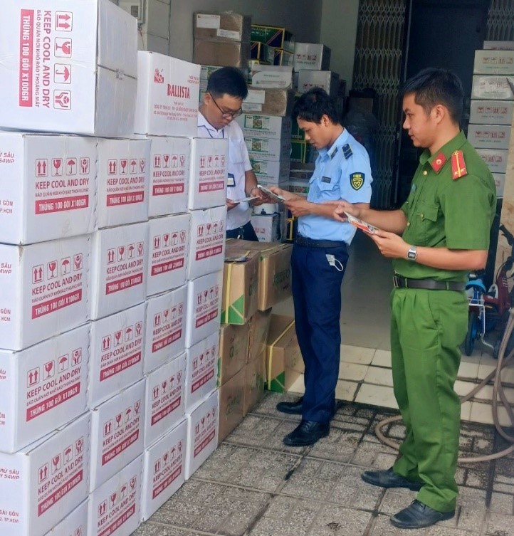 An Giang tạm giữ 6.862 sản phẩm thuốc bảo vệ thực vật nhập lậu