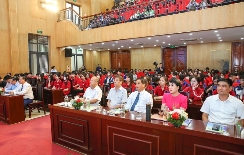 Lãnh đạo Trung ương Hội Nước sạch và Môi trường Việt Nam tham dự chương trình Tổng kết và trao giải Cuộc thi trắc nghiệm trực tuyến Tìm hiểu về bảo vệ môi trường