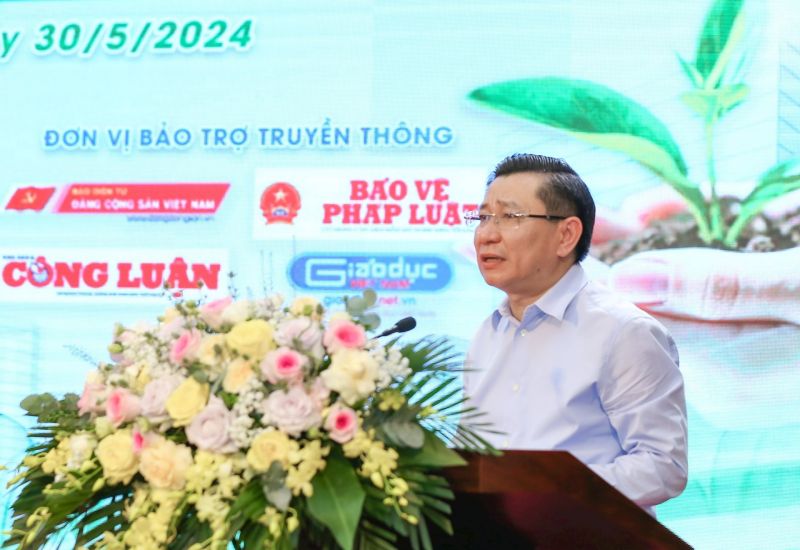 PGS.TS Hoàng Anh Huy - Bí thư Đảng ủy, Hiệu trưởng Trường Đại học Tài nguyên và Môi trường Hà Nội phát biểu tại sự kiện