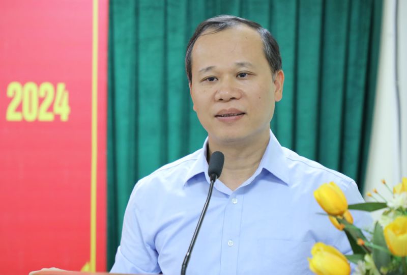 Đồng chí Mai Sơn, Phó Chủ tịch Thường trực UBND tỉnh, Trưởng BCĐ kỳ thi tốt nghiệp THPT năm 2024 phát biểu tại hội nghị.