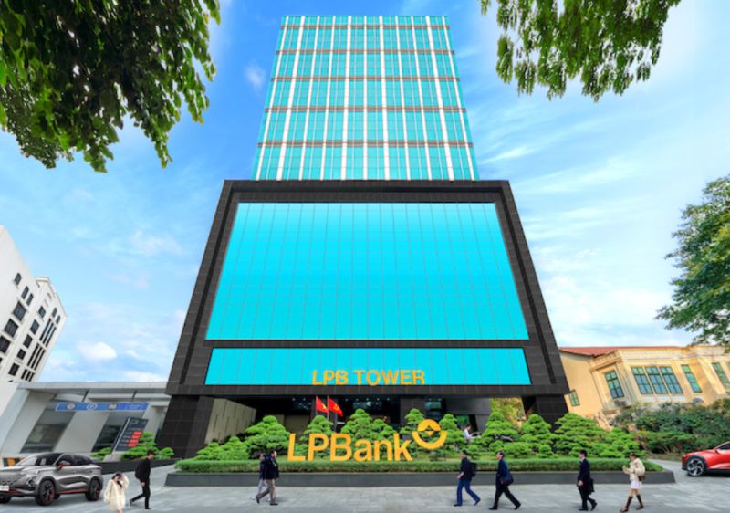 Trụ sở chính LPBank số 17 Tông Đản và 210 Trần Quang Khải quận Hoàn Kiếm, TP Hà Nội