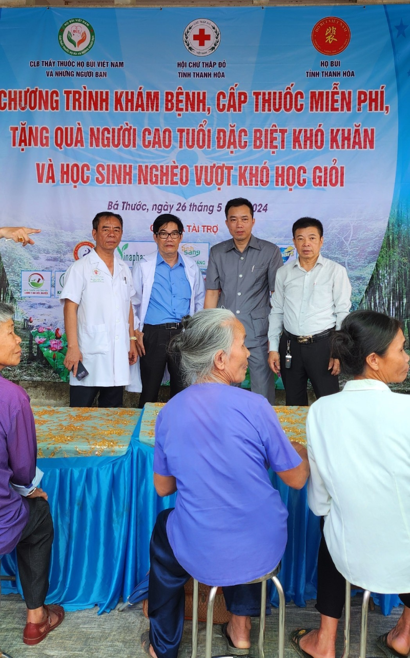 Ban Chủ nhiệm CLBTT tại Chương trình thiện nguyện