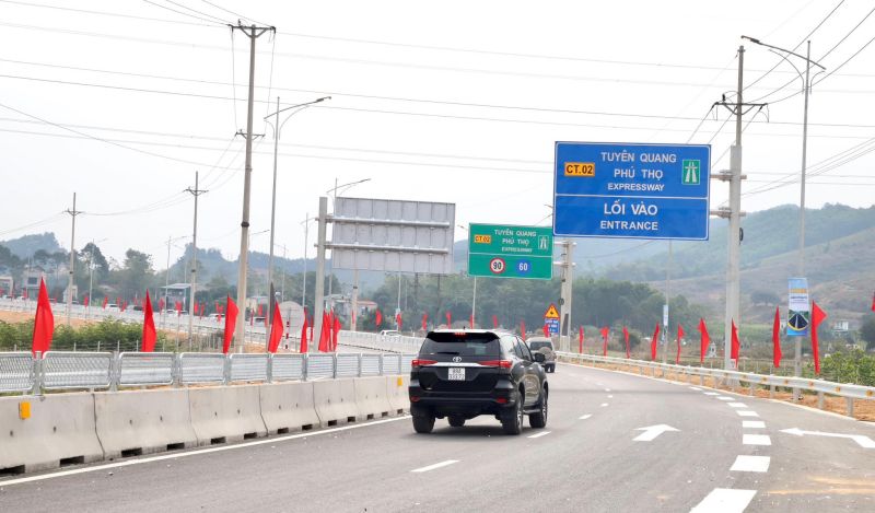 Cao tốc Tuyên Quang - Phú Thọ kết nối với cao tốc Nội Bài - Lào Cai vận hành cuối tháng 12/2023 Cao tốc Tuyên Quang - Phú Thọ kết nối với cao tốc Nội Bài - Lào Cai vận hành cuối tháng 12/2023