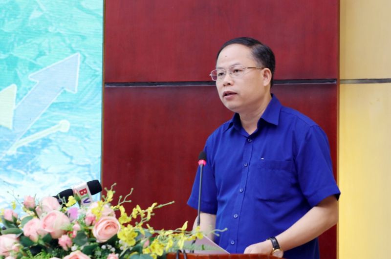 Phó Giám đốc Sở Nội vụ Nguyễn Đăng Khang phát biểu tại hội nghị.