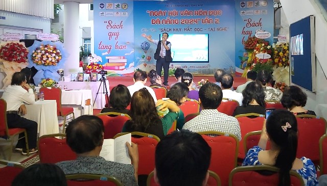 Quang cảnh buổi ra mắt