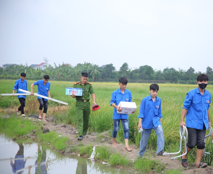 Đoàn thanh niên hỗ trợ xây dựng thi công đường dây 500kv