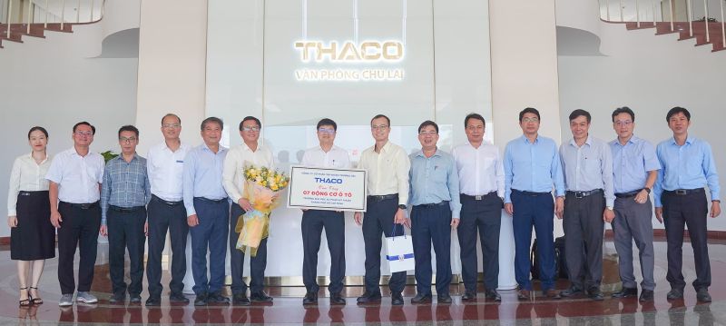 THACO tài trợ 07 động cơ ô tô và các trang thiết bị cho Trường Đại học Sư phạm Kỹ thuật TP. HCM.