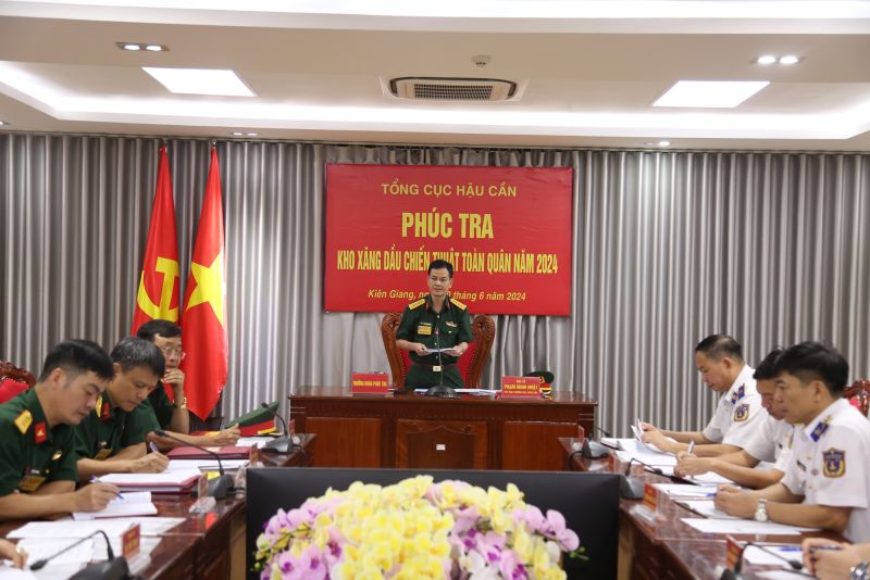 Đại tá Phạm Minh Nhật - Phó Cục trưởng Cục Xăng dầu, Tổng cục Hậu cần kết luận tại buổi làm việc