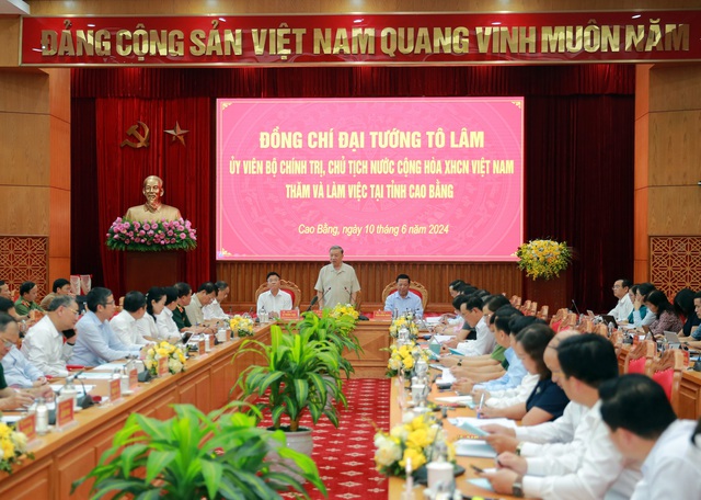 Chủ tịch nước Tô Lâm làm việc với Ban Thường vụ Tỉnh ủy Cao Bằng - Ảnh: VGP/Đức Tuân